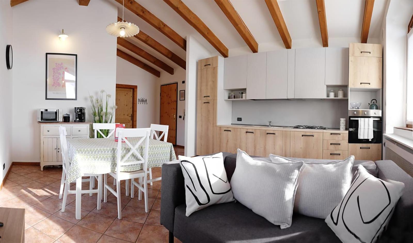 La Casa Di Athos Apartamento Tenna Exterior foto